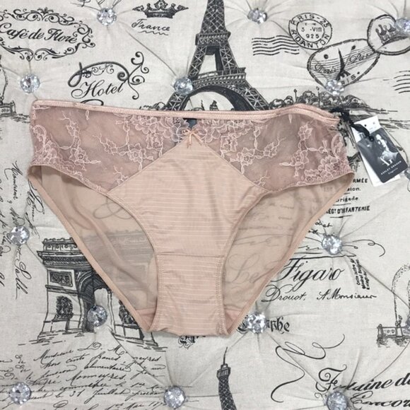 Ashley Graham Plus Size Front-Keyhole Lace Panty - Picture 2 of 9